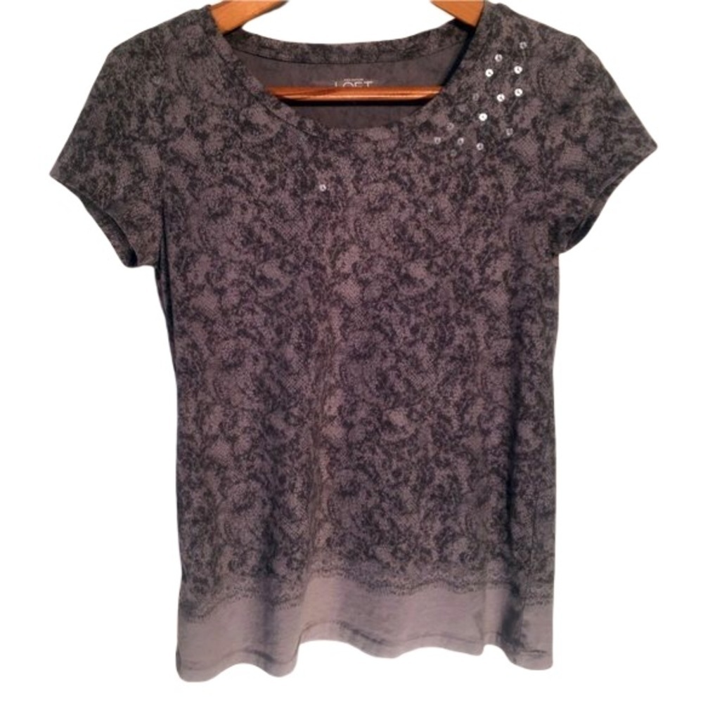 ❤️3/$25 LOFT Silver Gray Top with Sequins, Small